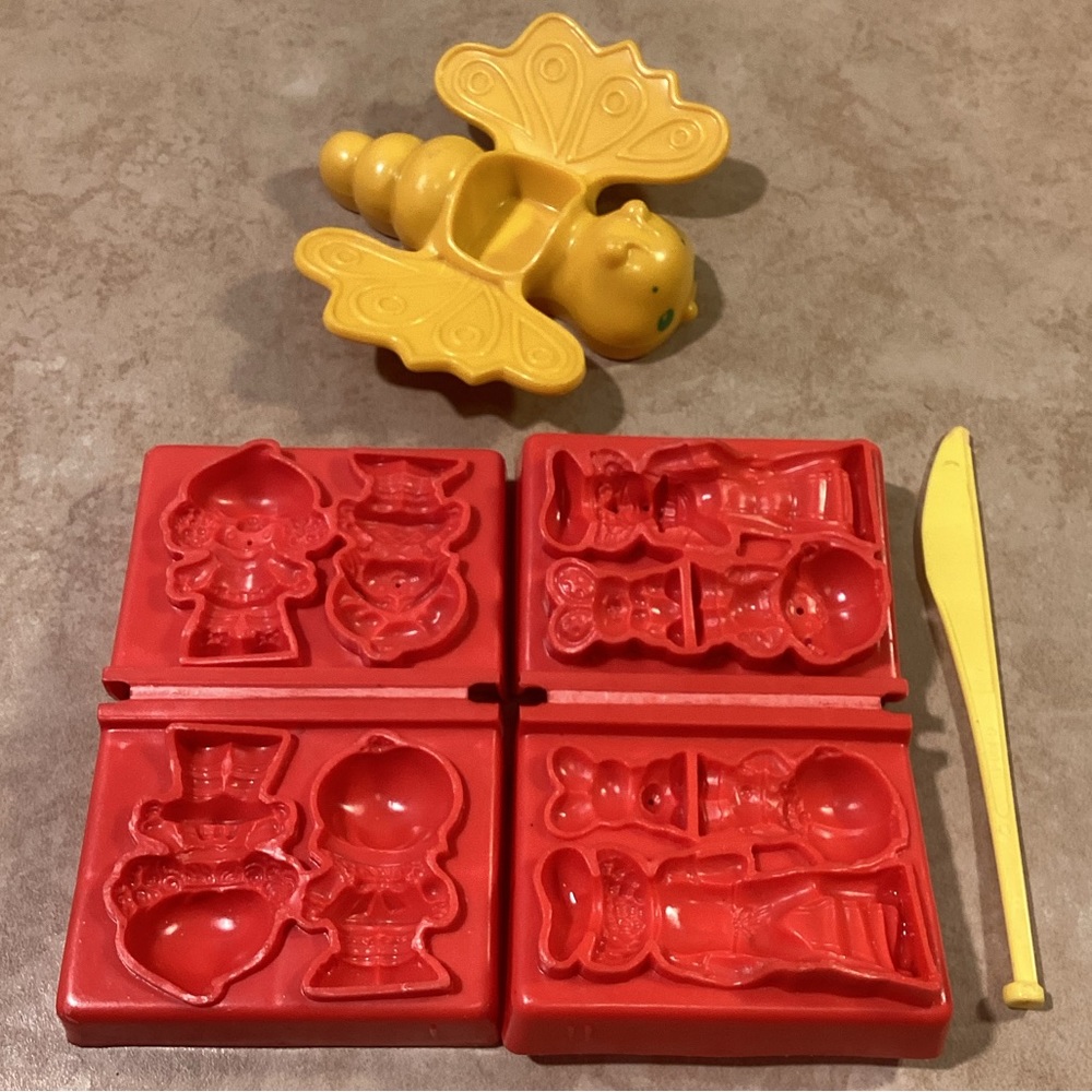 Vintage Strawberry Shortcake Play Doh Molds